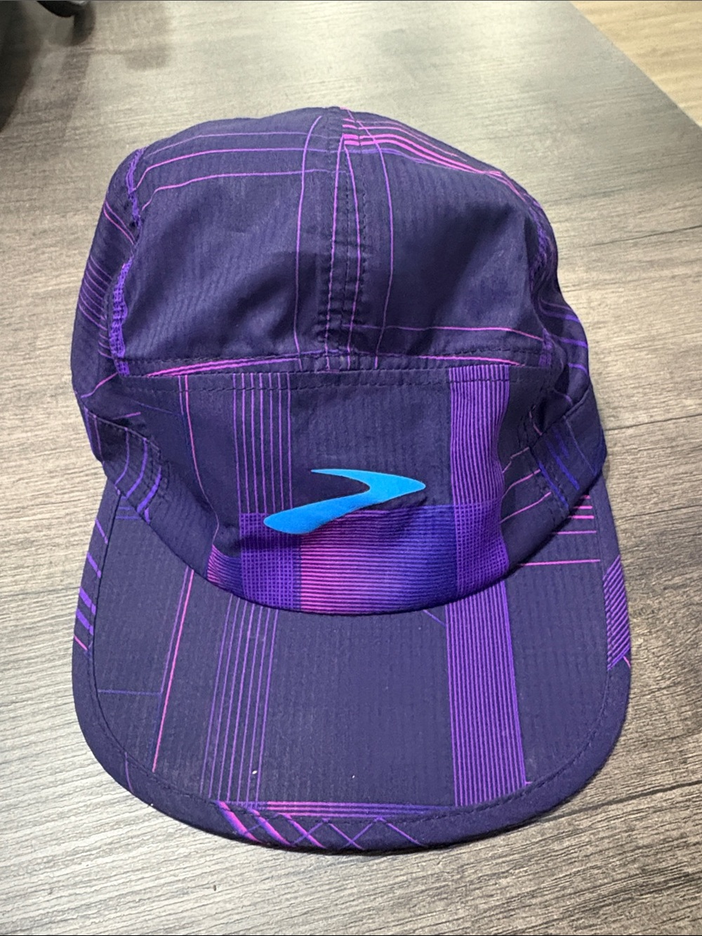 Brooks Propel Hat in the Matrix Navy